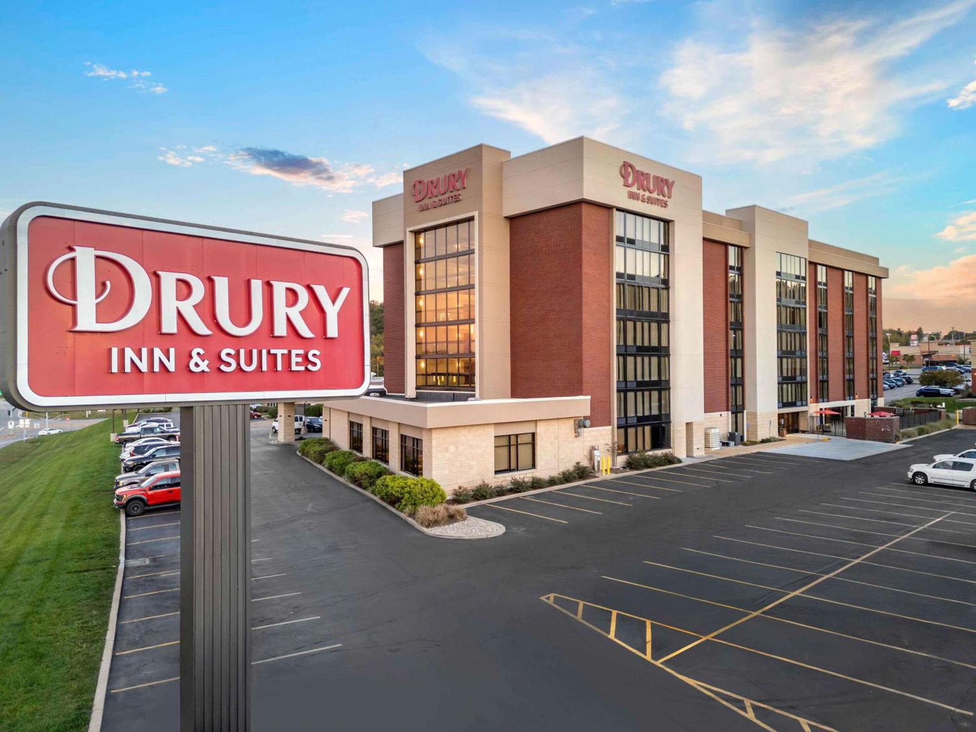 Drury Inn & Suites St. Louis-Southwest Valley Park Eksteriør billede